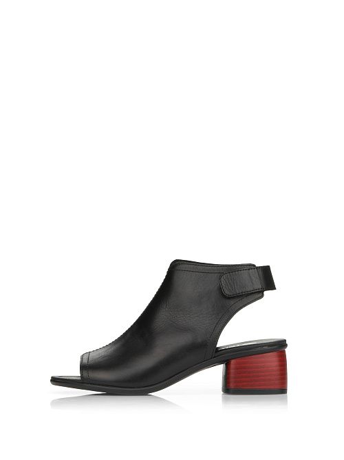 R8770/01 Босоножки женские черный Remonte 