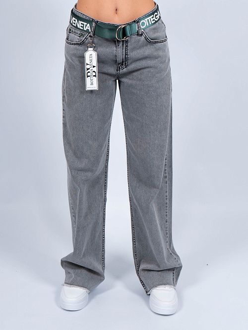 4686 Джинсы женские серый BOTTEGA VENETA 