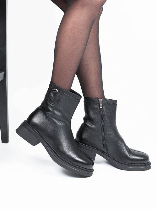 JA266-K415-1ZM Ботинки женские натуральная кожа черный 365 