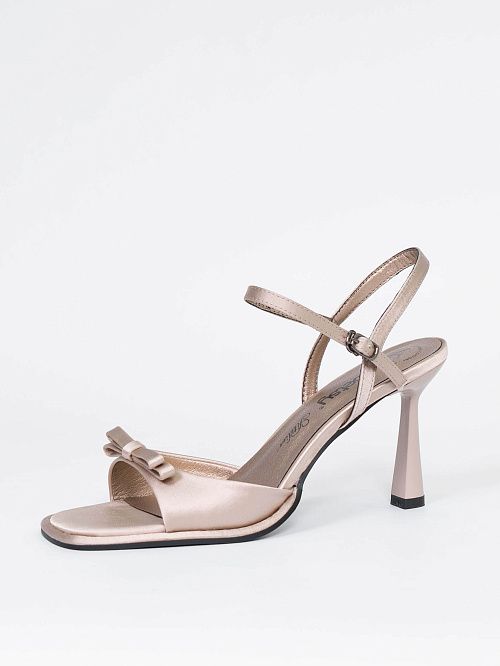 947026/05-08 Босоножки женские BETSY 