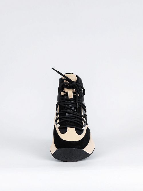 F8481-3 Ботинки женские черный STROBBS 