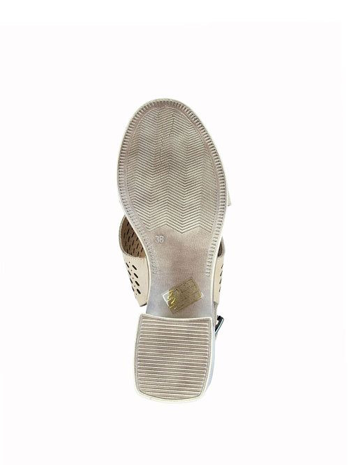 507021-7 Босоножки женские TOFA 