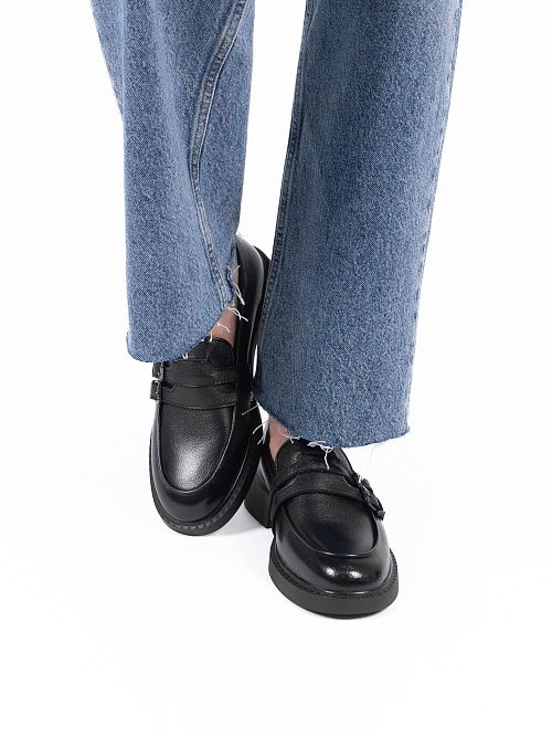 V8A80355-5 Лоферы женские натуральная кожа черный 365 