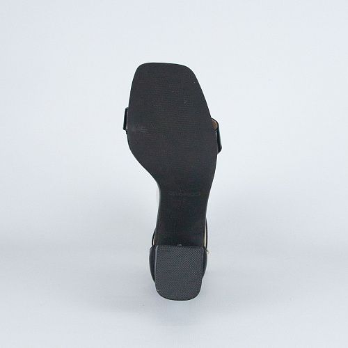 211-211-01-01 Босоножки женские DINO RICCI 