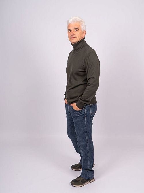 823-0604.O019.Y001.L.G0771 Водолазка мужская хаки LUXOR 