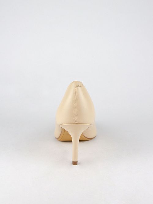 1-1-22415-41-251 Туфли женские Tamaris 