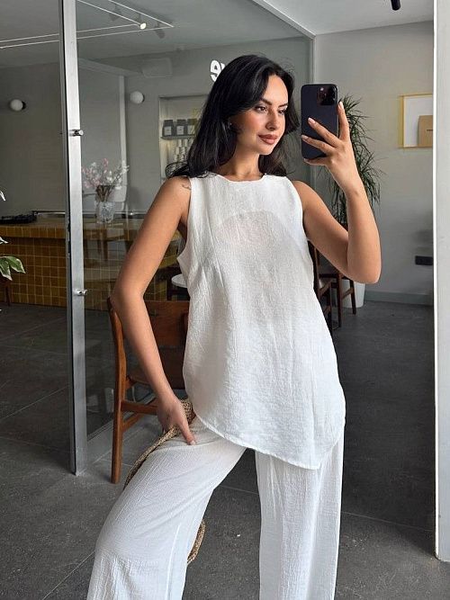 2590 Костюм женский белый GIRL 