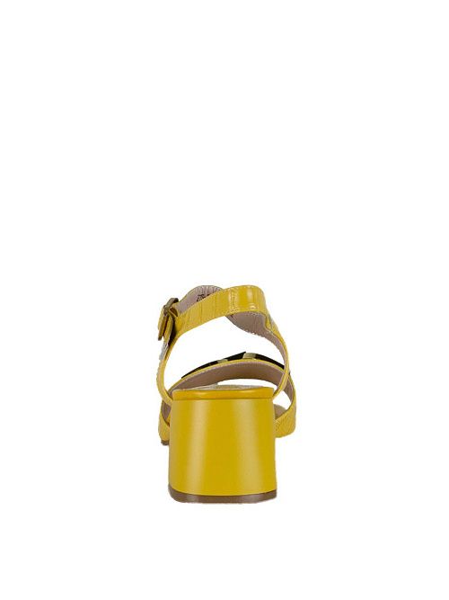 ZFS-S22E58-0201-TP Босоножки женские Madella 