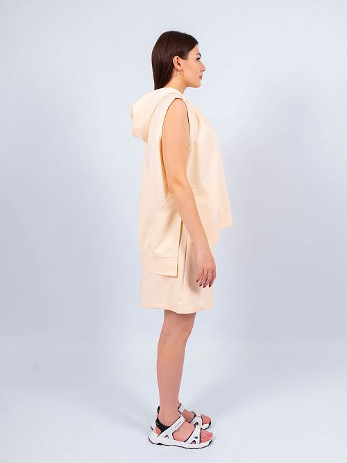 X056 Костюм женский молочный 365 