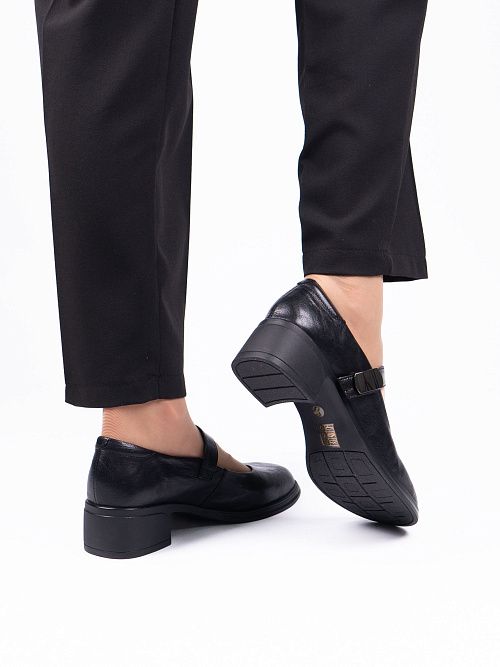 V8A80150-1 Туфли женские натуральная кожа черный 365 