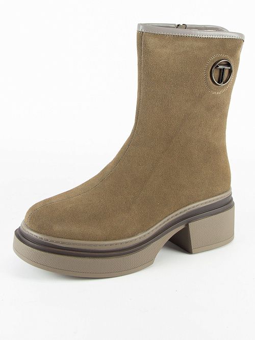 JE387-011 Ботинки женские Baden 